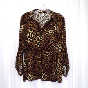 Anne Klein Leopard Cheetah Print Top Womens size Large Button Roll Tab Sleeves